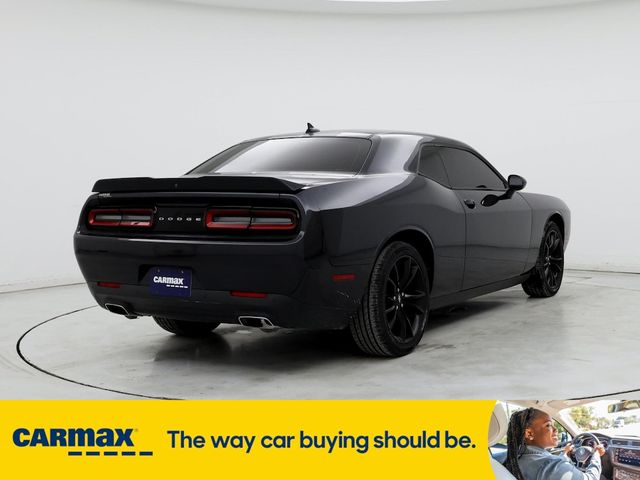 2016 Dodge Challenger SXT