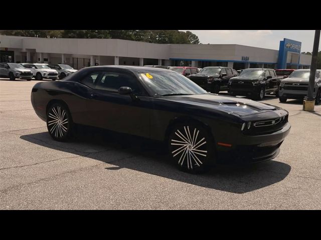 2016 Dodge Challenger SXT