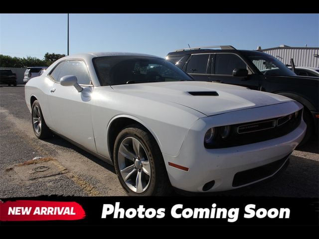 2016 Dodge Challenger SXT