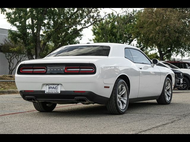 2016 Dodge Challenger SXT