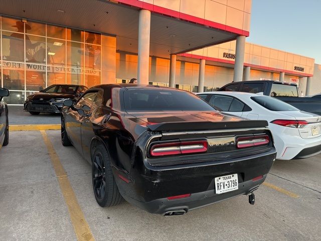 2016 Dodge Challenger SXT