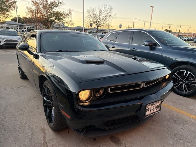 2016 Dodge Challenger SXT