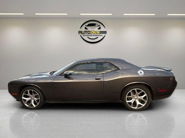 2016 Dodge Challenger SXT Plus