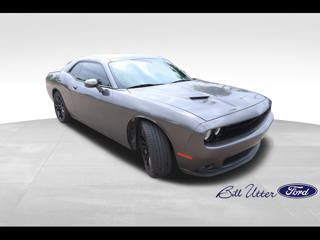 2016 Dodge Challenger SXT Plus