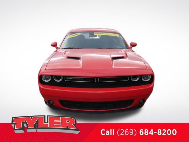 2016 Dodge Challenger SXT Plus