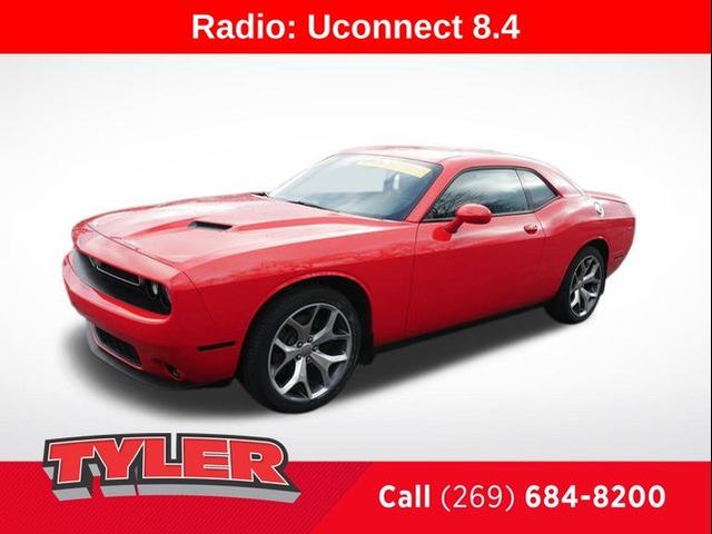 2016 Dodge Challenger SXT Plus