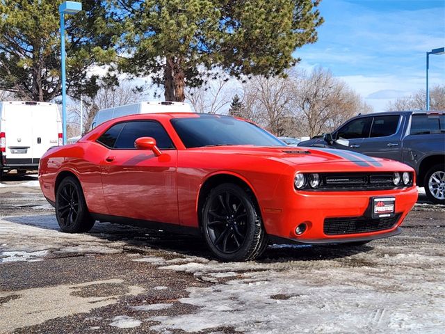 2016 Dodge Challenger SXT