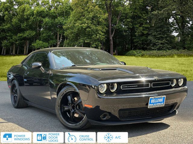 2016 Dodge Challenger SXT