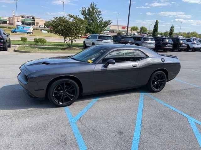 2016 Dodge Challenger SXT