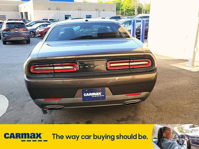 2016 Dodge Challenger SXT