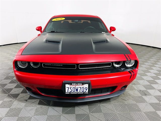 2016 Dodge Challenger SXT