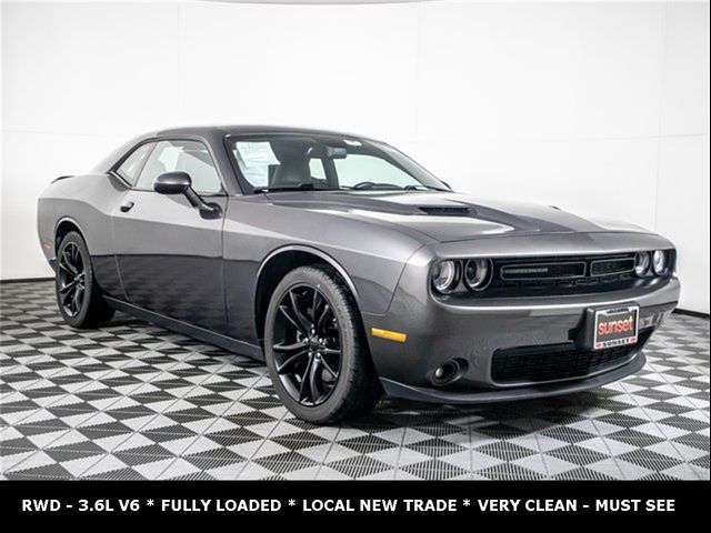 2016 Dodge Challenger SXT Plus