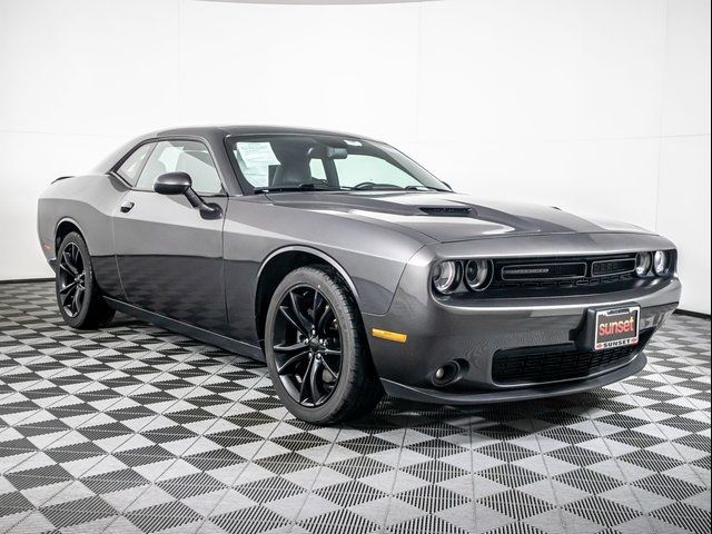 2016 Dodge Challenger SXT Plus