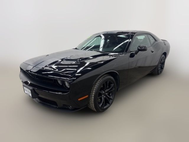 2016 Dodge Challenger SXT Plus
