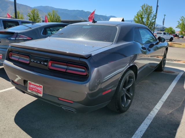 2016 Dodge Challenger SXT