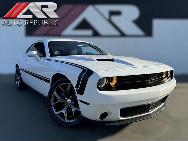 2016 Dodge Challenger SXT