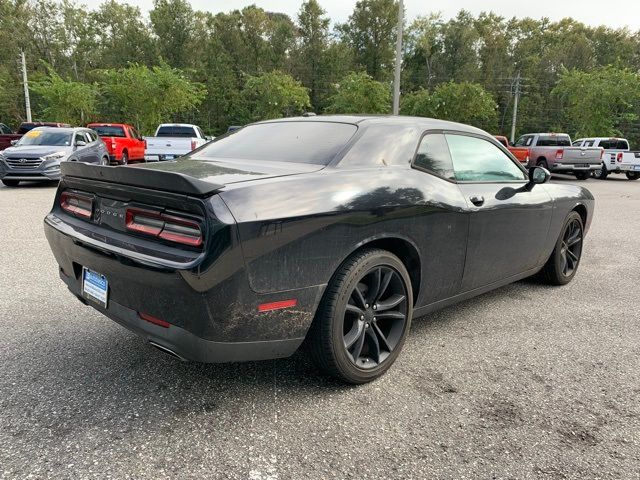 2016 Dodge Challenger SXT