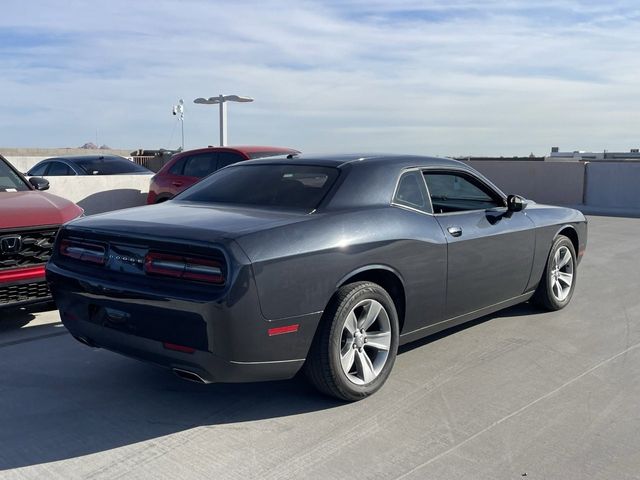 2016 Dodge Challenger SXT