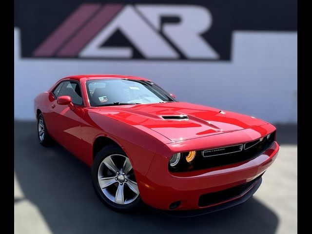 2016 Dodge Challenger SXT