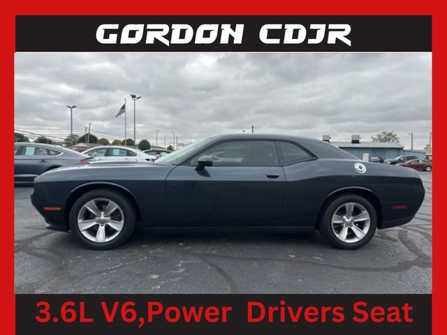 2016 Dodge Challenger SXT