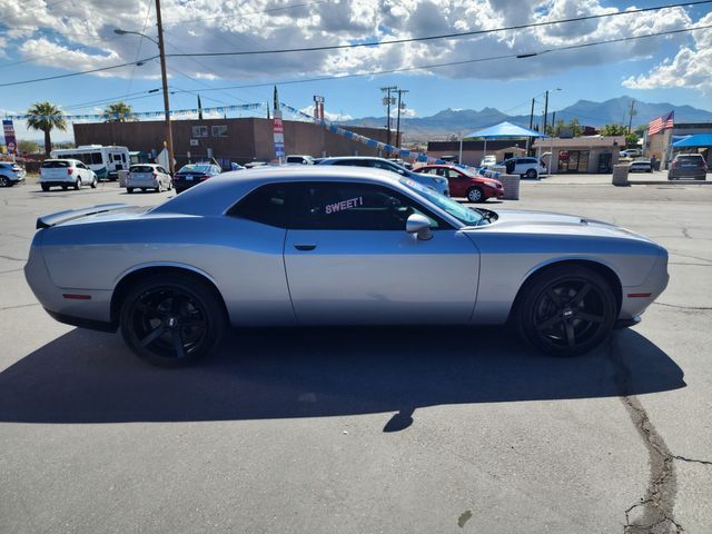 2016 Dodge Challenger SXT Plus