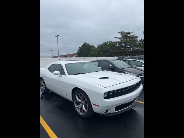 2016 Dodge Challenger SXT Plus