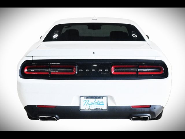 2016 Dodge Challenger SXT Plus