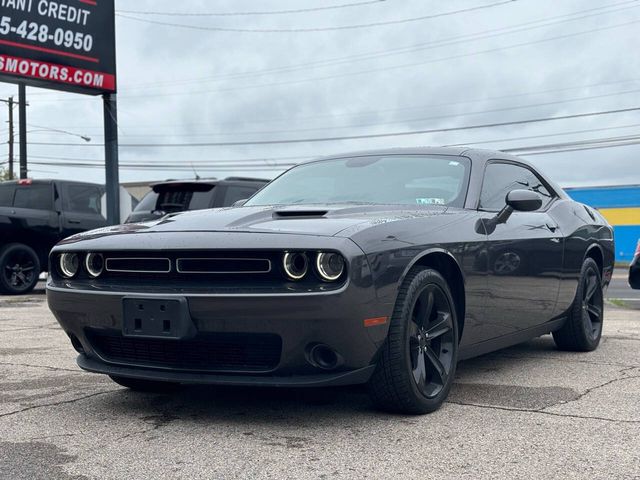 2016 Dodge Challenger SXT