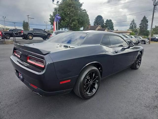 2016 Dodge Challenger SXT