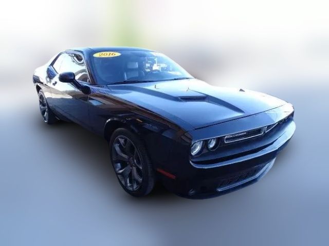 2016 Dodge Challenger SXT Plus