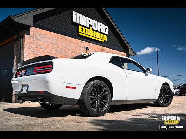 2016 Dodge Challenger SXT Plus