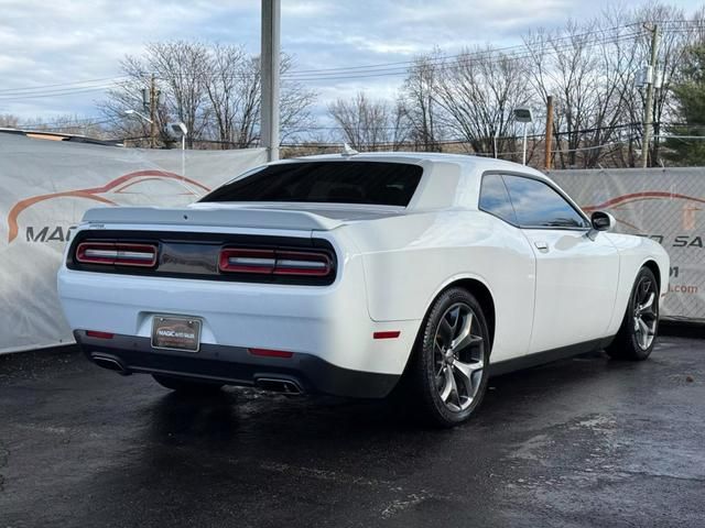 2016 Dodge Challenger SXT