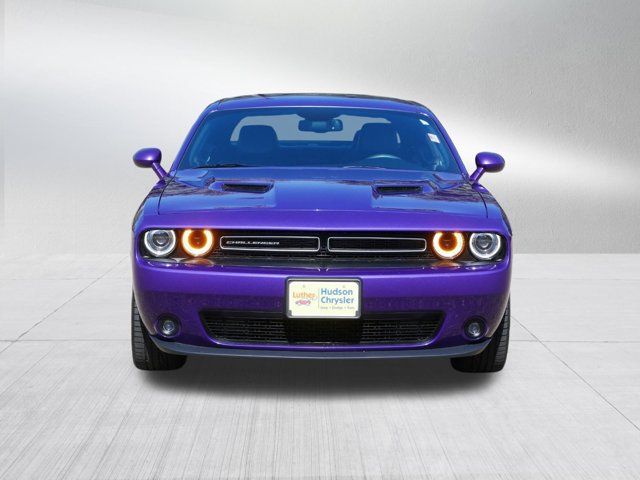 2016 Dodge Challenger SXT Plus