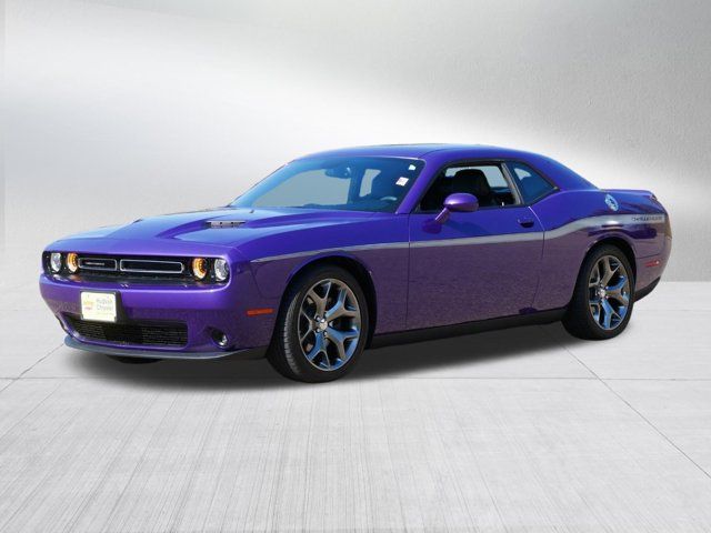 2016 Dodge Challenger SXT Plus