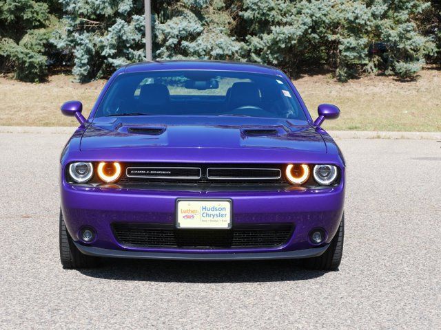 2016 Dodge Challenger SXT Plus