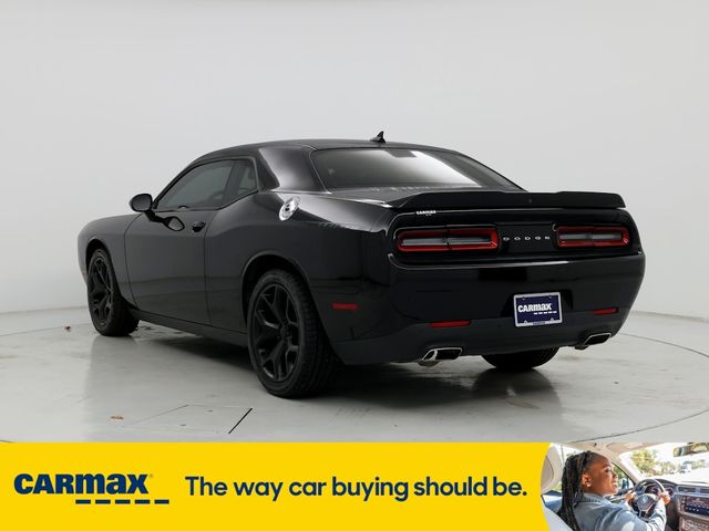 2016 Dodge Challenger SXT Plus