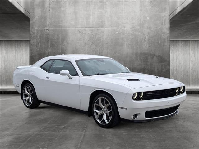 2016 Dodge Challenger SXT Plus