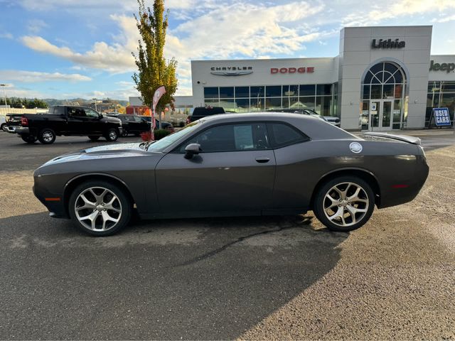 2016 Dodge Challenger SXT Plus