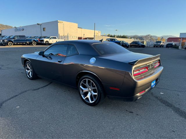 2016 Dodge Challenger SXT Plus