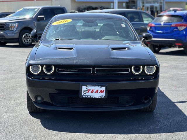 2016 Dodge Challenger SXT Plus