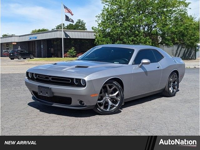 2016 Dodge Challenger SXT Plus