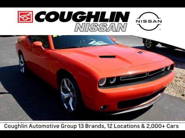 2016 Dodge Challenger SXT Plus