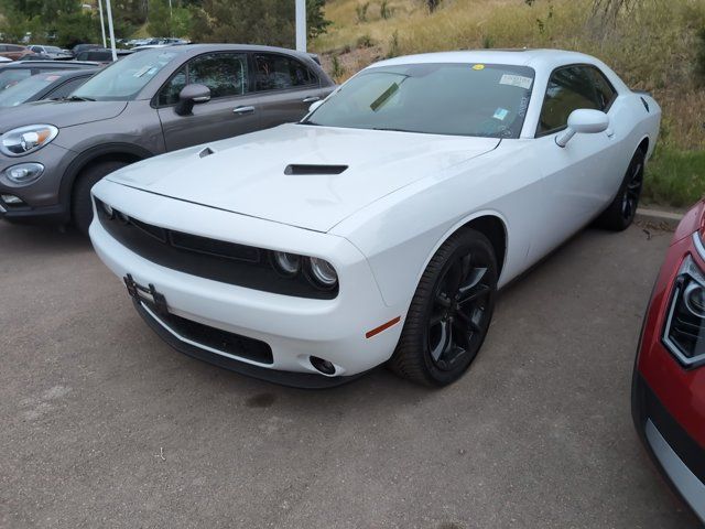 2016 Dodge Challenger SXT Plus