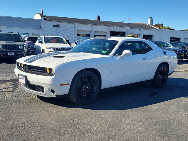 2016 Dodge Challenger SXT Plus