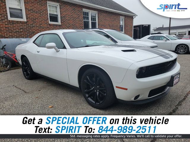 2016 Dodge Challenger SXT Plus