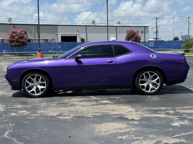 2016 Dodge Challenger SXT Plus