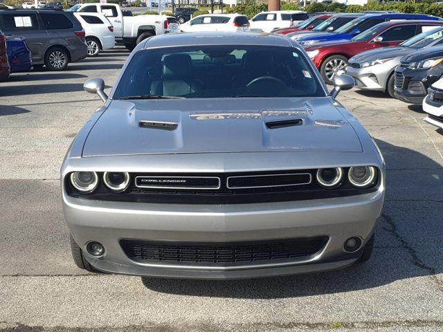 2016 Dodge Challenger SXT Plus