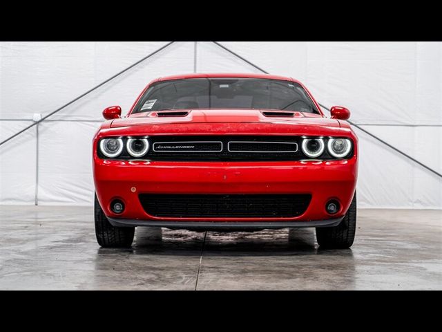 2016 Dodge Challenger SXT Plus