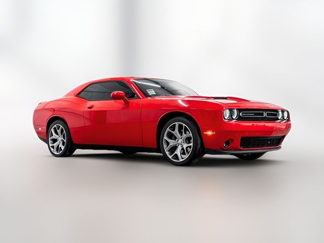 2016 Dodge Challenger SXT Plus