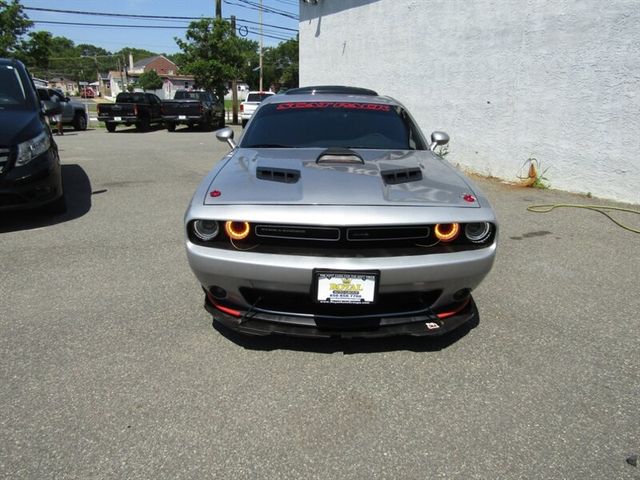 2016 Dodge Challenger SXT Plus